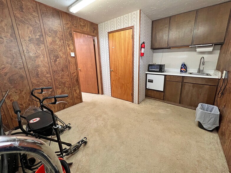 More Photos Of 195 Elm St, Blackfoot Office For Sale