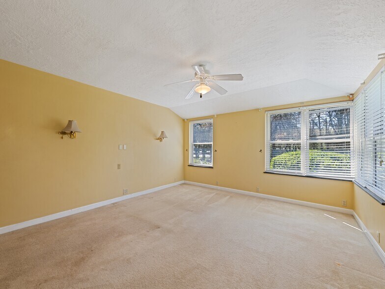 More Photos Of 142 Country Club Dr, Waynesville Hospitality For Sale