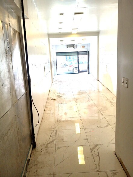 More Photos Of 13308 35th Ave, Flushing Storefront Retail Office For Lease