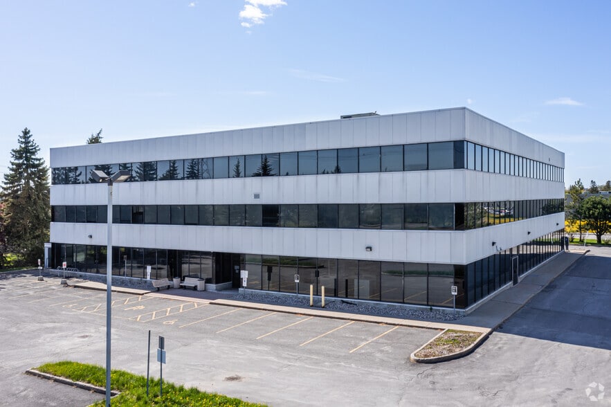 More Photos Of 2465 St Laurent Blvd, Ottawa Office For Sale