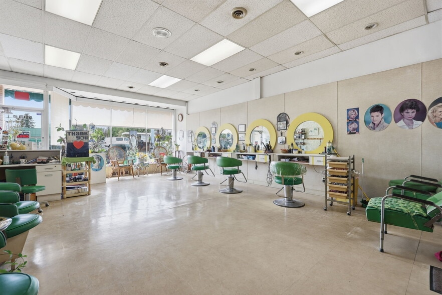 More Photos Of 6933 Ludlow St, Upper Darby Storefront For Sale