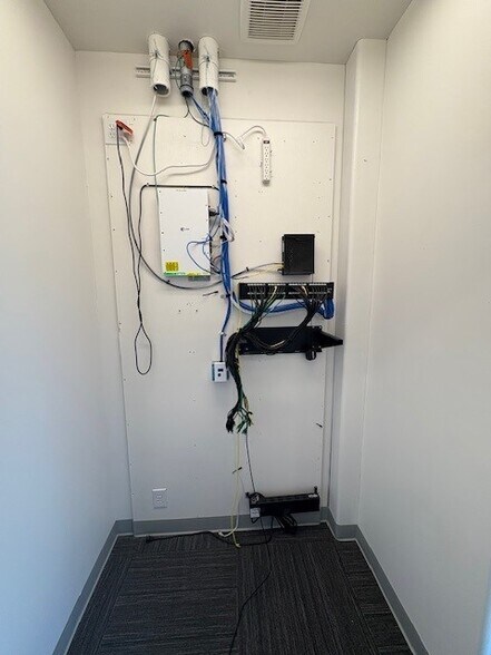 More Photos Of 1124 Merchants Way, O'Fallon Medical For Lease