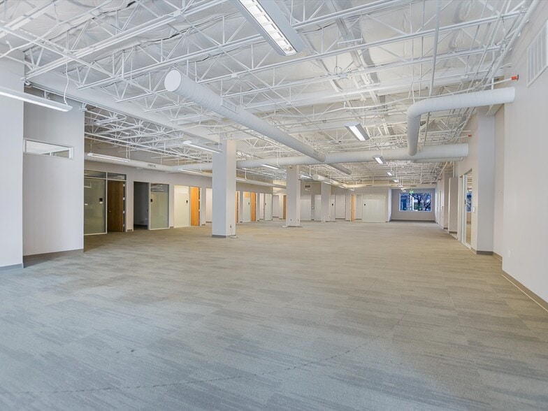 More Photos Of 1705 Guadalupe St, Austin Office For Sale