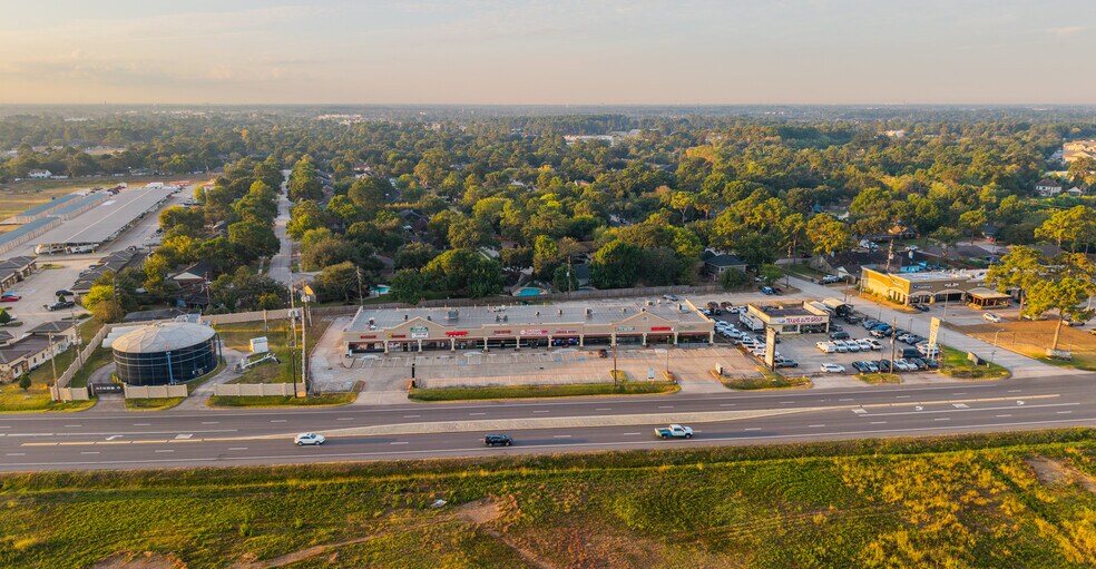 More Photos Of 4915 Fm 2920 Rd, Spring Unknown For Lease