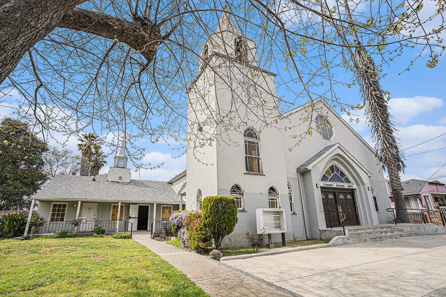 More Photos Of 457 Capistrano Dr, Oakland Specialty For Sale