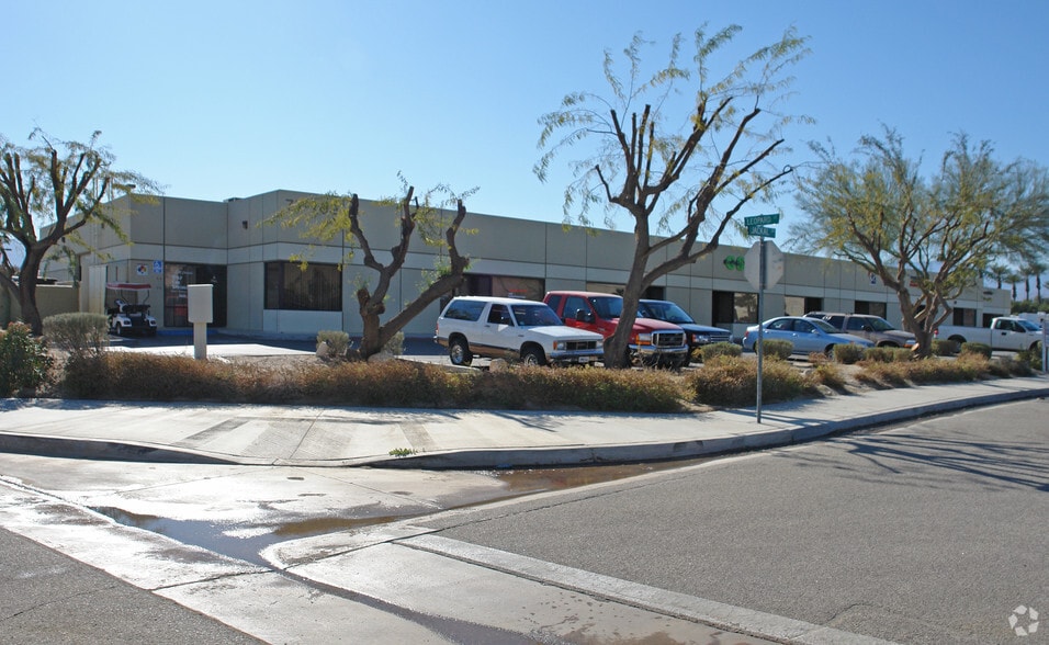 More Photos Of 77-775 Jackal Dr, Palm Desert Service For Lease