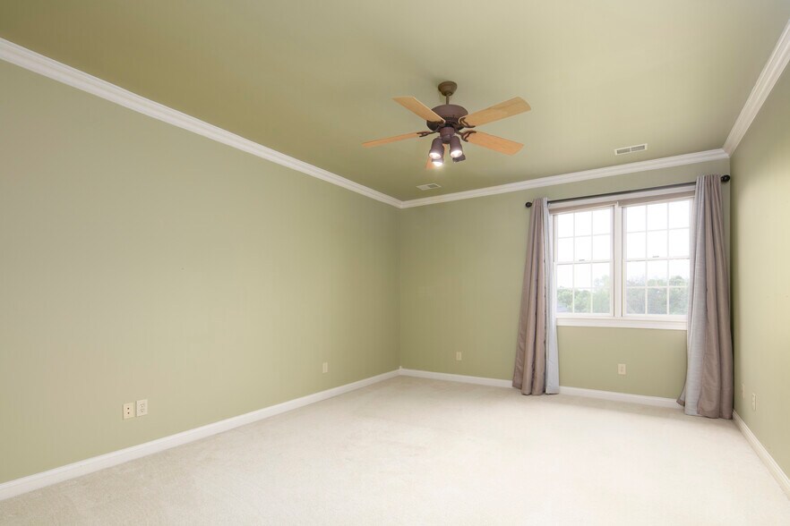 More Photos Of 4664 Lexington Rd, Winchester Specialty For Sale