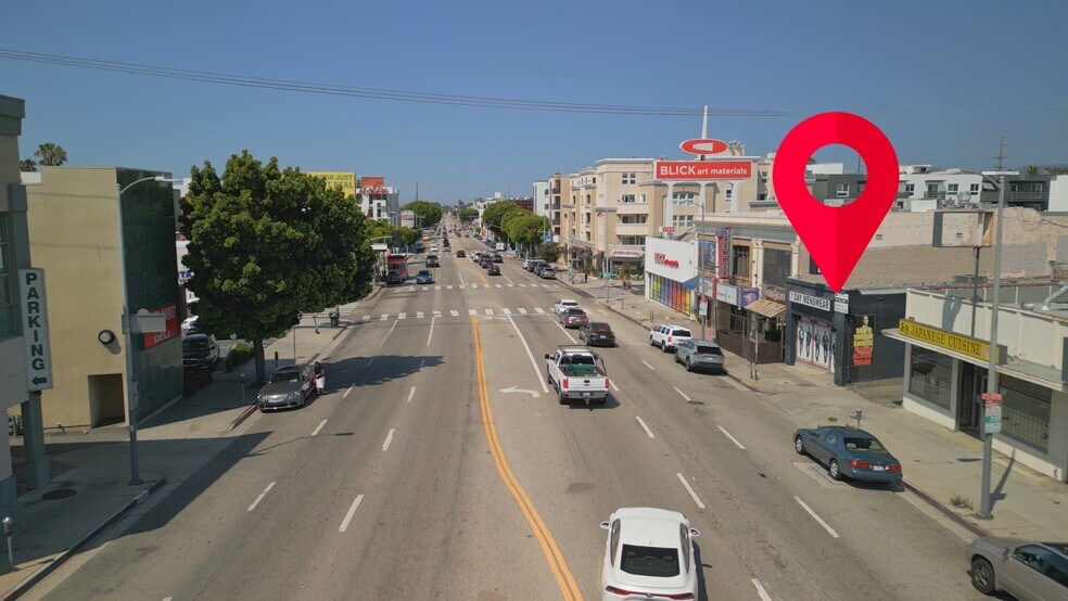 More Photos Of 11517 Santa Monica Blvd, Los Angeles Storefront For Sale