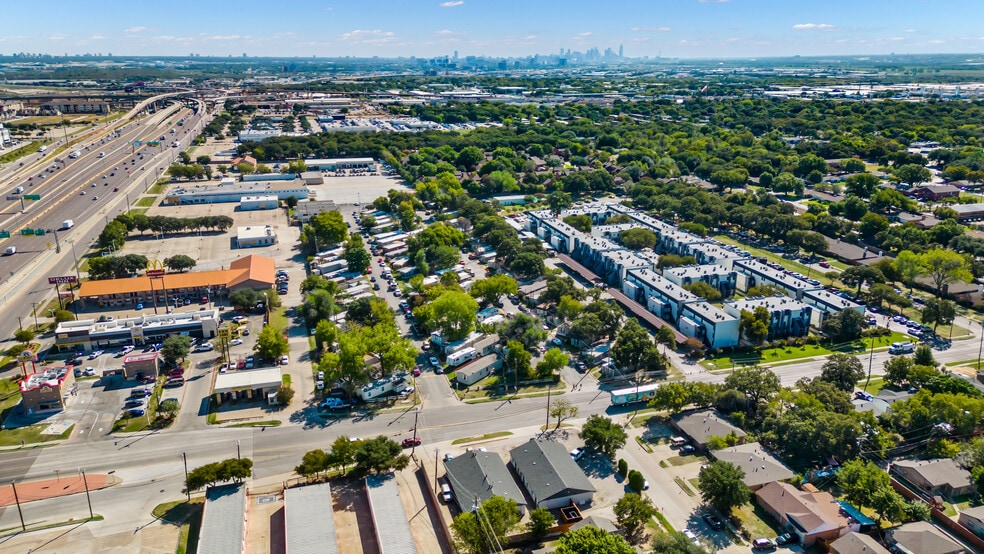 More Photos Of 2001 Carl Rd, Irving Apartments For Sale