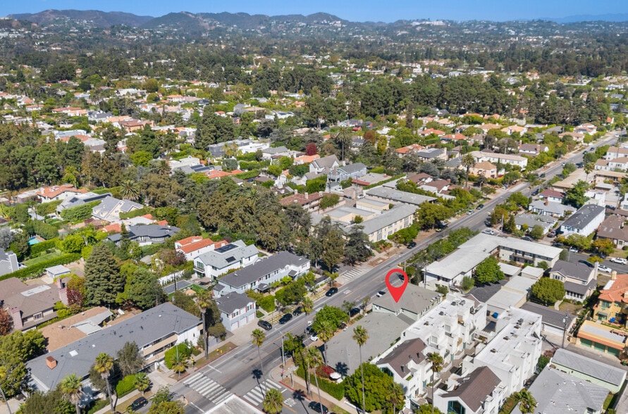 More Photos Of 2114 Montana Ave, Santa Monica Apartments For Sale