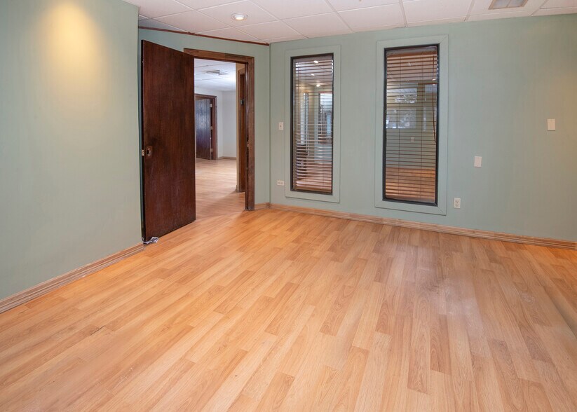 More Photos Of 47 E Beaver Creek Blvd, Avon Hotel For Lease