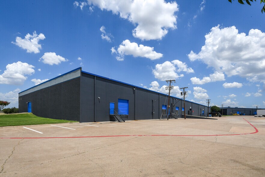 More Photos Of 6420-6428 Wuliger Way, North Richland Hills Unknown For Lease