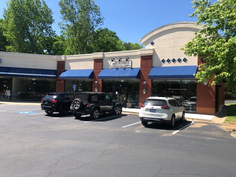 More Photos Of 5950-5970 State Bridge Rd, Duluth Storefront For Lease