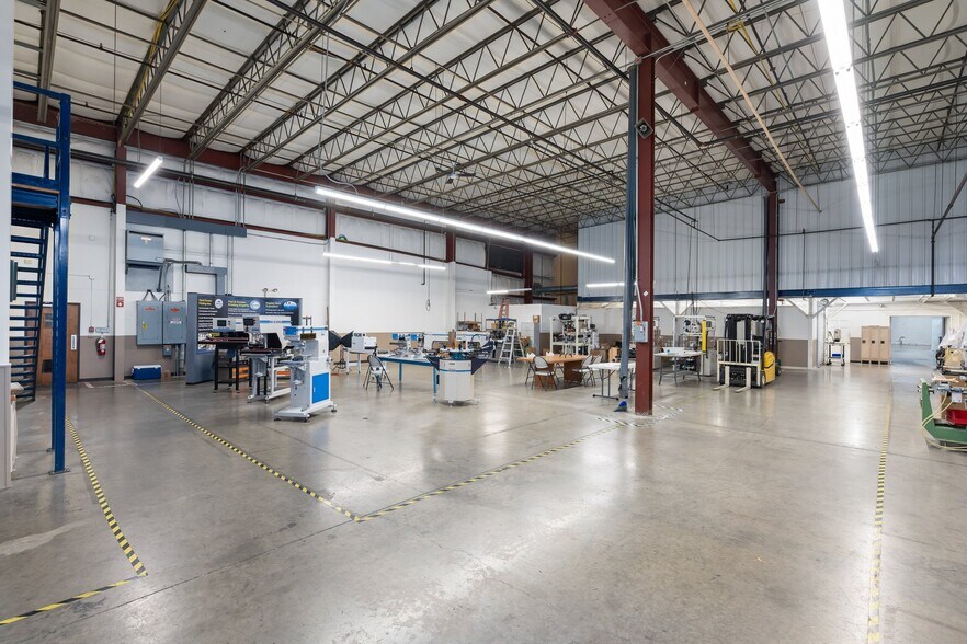 More Photos Of 25 Hale St, Newburyport Manufacturing For Sale