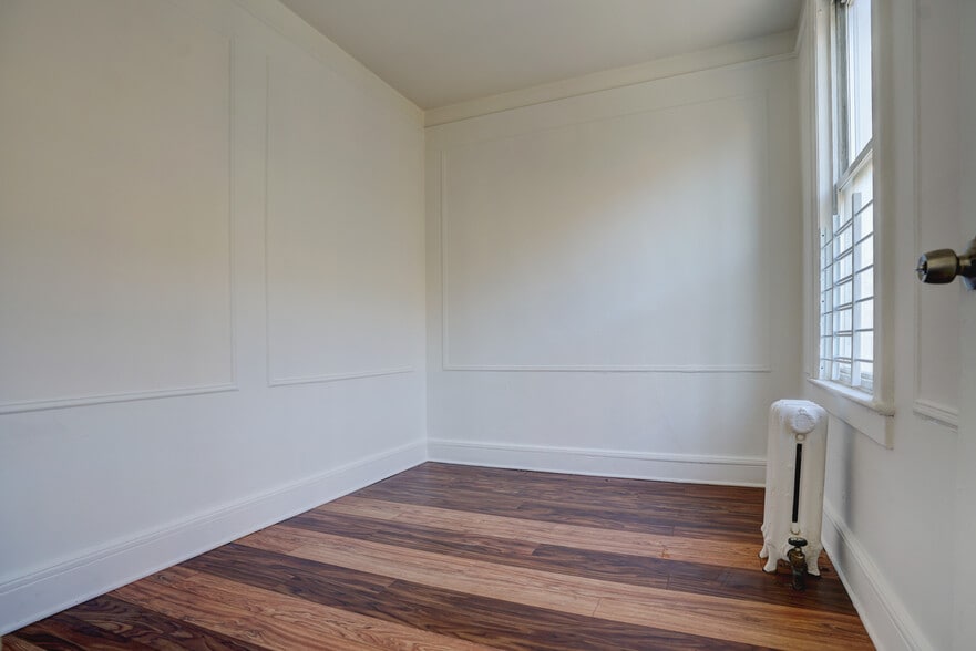 More Photos Of 62 4th St, Elizabeth Storefront Retail Residential For Sale