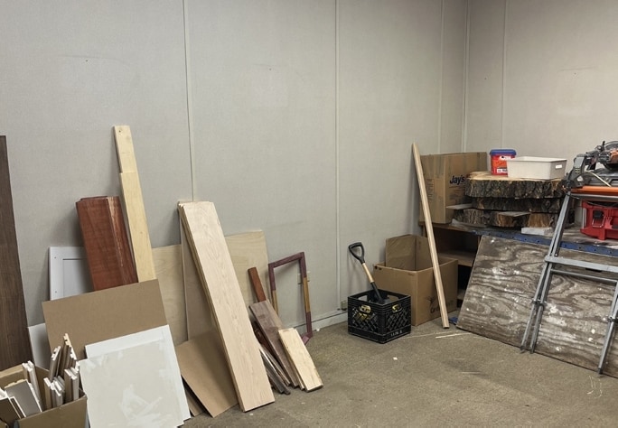 Primary Photo Of 1040 Mcdonald St, Regina Light Distribution For Lease