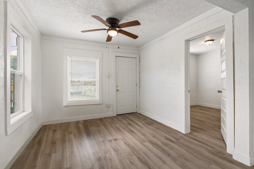 More Photos Of 8221 Brumblay St, Houston Multifamily For Sale