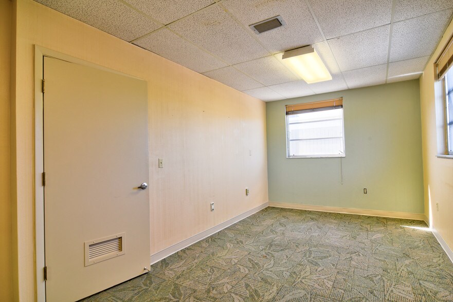 More Photos Of Northside Professional Complex, Saint Petersburg Medical For Lease