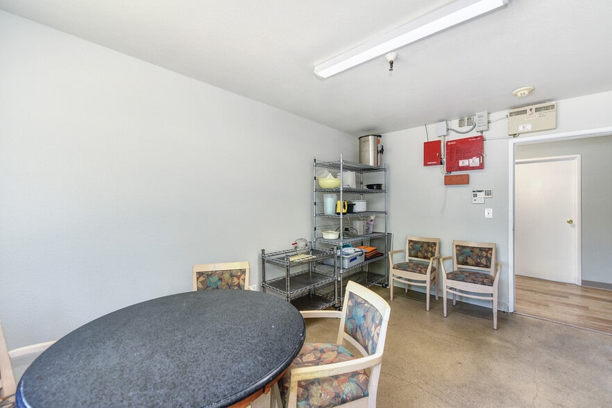 More Photos Of 7710 Sunset Ave, Fair Oaks Assisted Living For Sale