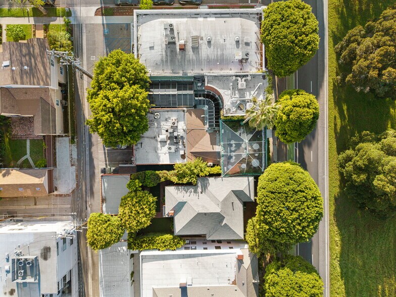 More Photos Of , Beverly Hills Unknown For Sale