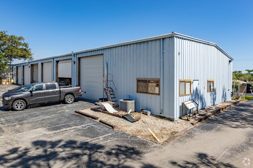 More Photos Of 4473 Progress Ave, Naples Manufacturing For Lease