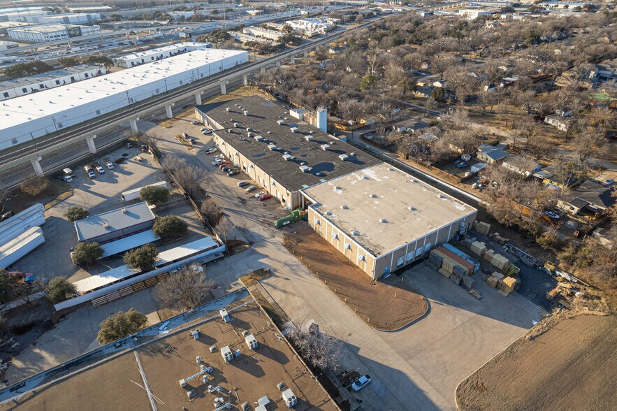 More Photos Of 1420 Vinylex Dr, Carrollton Distribution For Sale