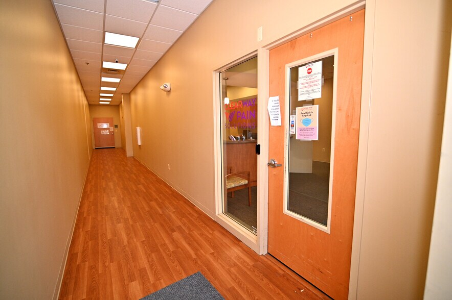 More Photos Of 2960 Technology Pl, Waldorf Research And Development For Lease