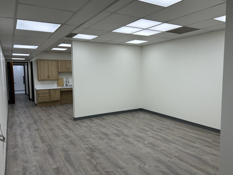 More Photos Of 20355 Hawthorne Blvd, Torrance Office For Lease