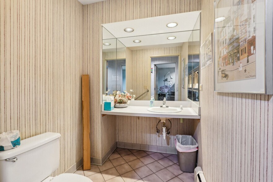 More Photos Of 1530 Saint Georges Ave, Rahway Medical For Sale