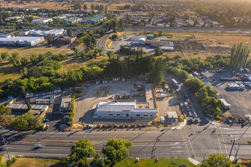 More Photos Of 3480 Petaluma Blvd N, Petaluma Self Storage For Sale