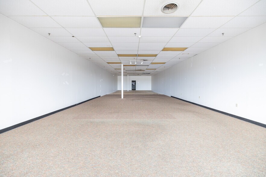 More Photos Of 708A N 12th St, Murray General Retail For Lease