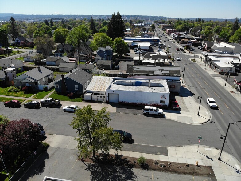 More Photos Of 2624 N Monroe St, Spokane Auto Repair For Sale