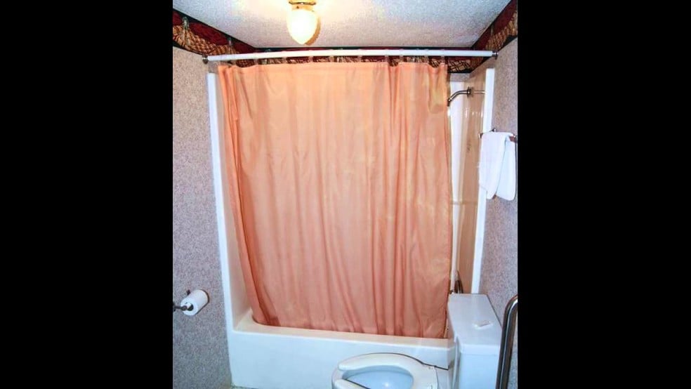 More Photos Of 1798 S Wilderness Rd, Mount Vernon Hotel For Sale