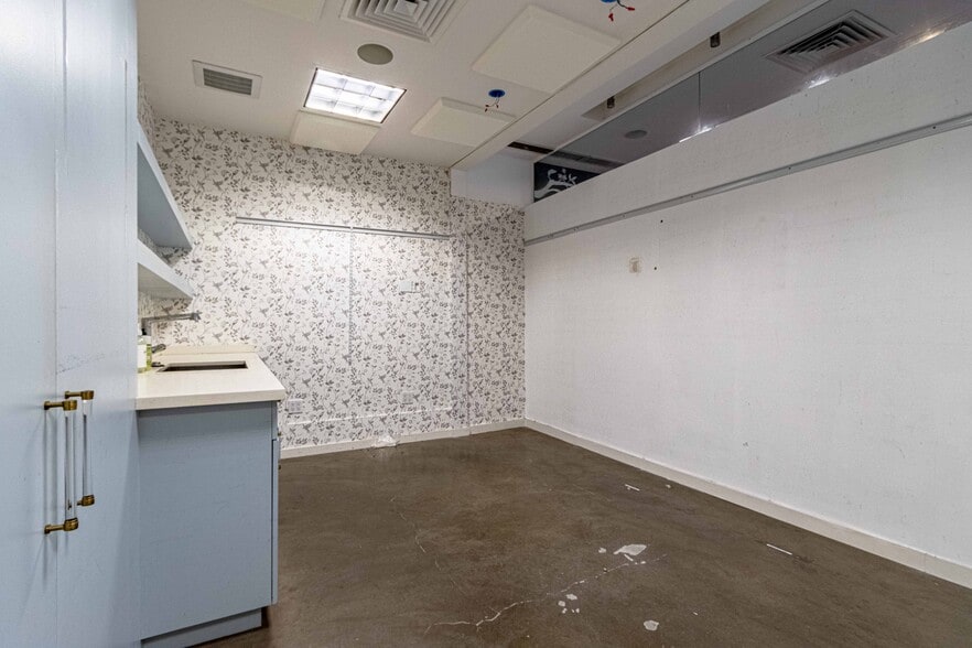 More Photos Of 1932-1938 Union St, San Francisco Storefront Retail Office For Lease