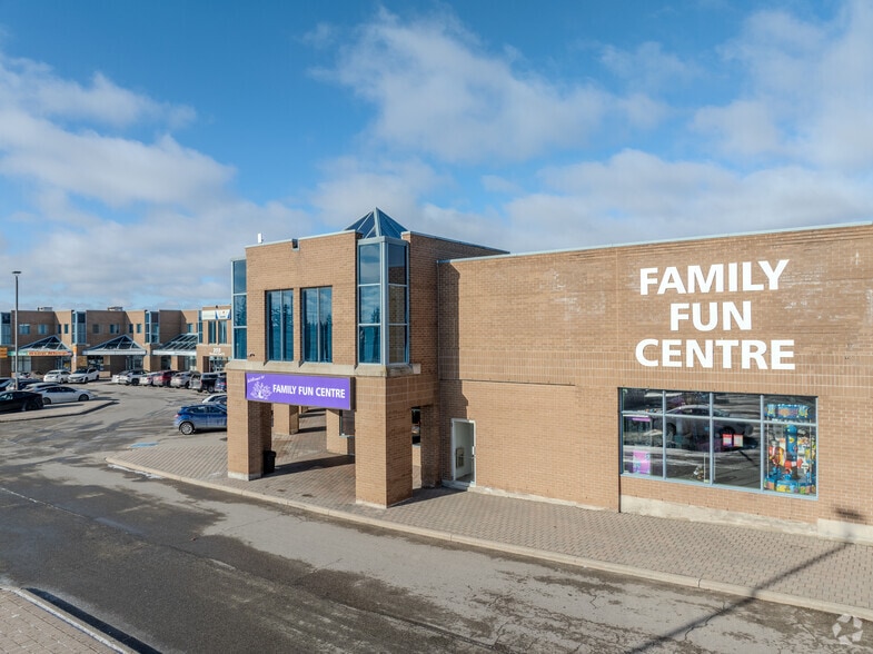 More Photos Of 243-263 Woodlawn Rd W, Guelph Storefront Retail Office For Lease