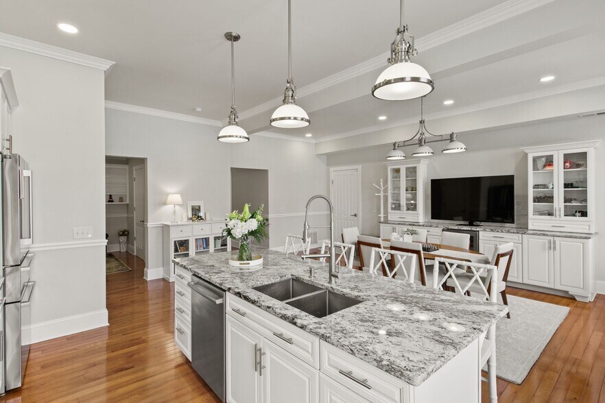 More Photos Of 114-116 E Main St, Penn Yan General Retail For Sale