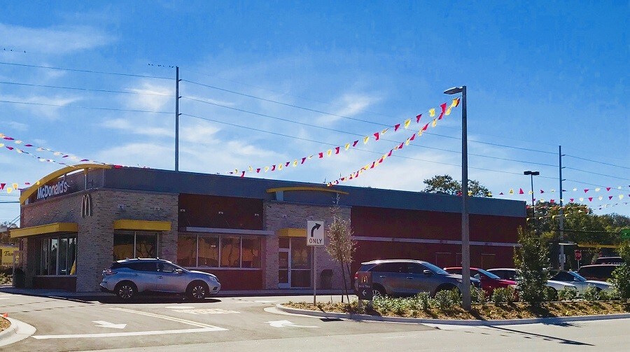 More Photos Of 8408-8438 N Armenia Ave, Tampa Storefront For Lease