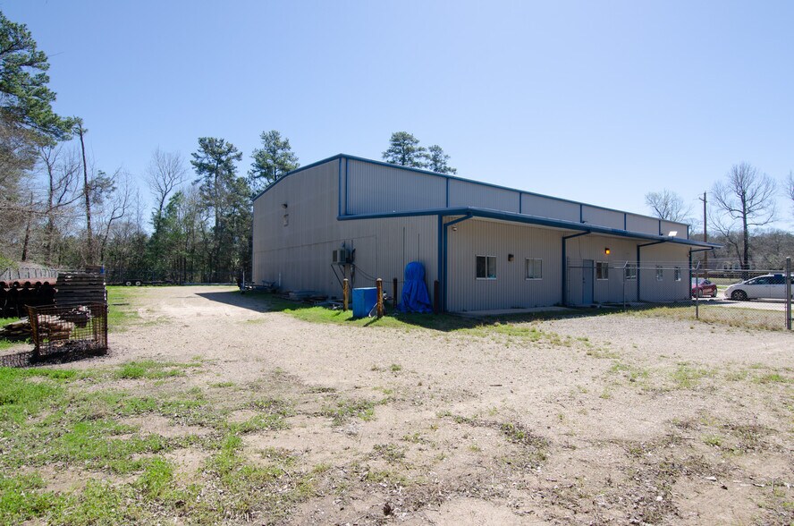 More Photos Of 9730 Shepard Hill Rd, Willis Warehouse For Sale