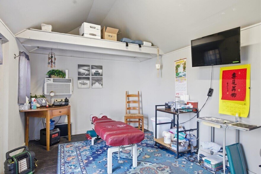 More Photos Of 204 Douglas Ln, Pearisburg Hospitality For Sale
