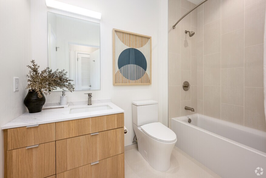 More Photos Of 5300 Wisconsin Ave, Washington Apartments For Lease