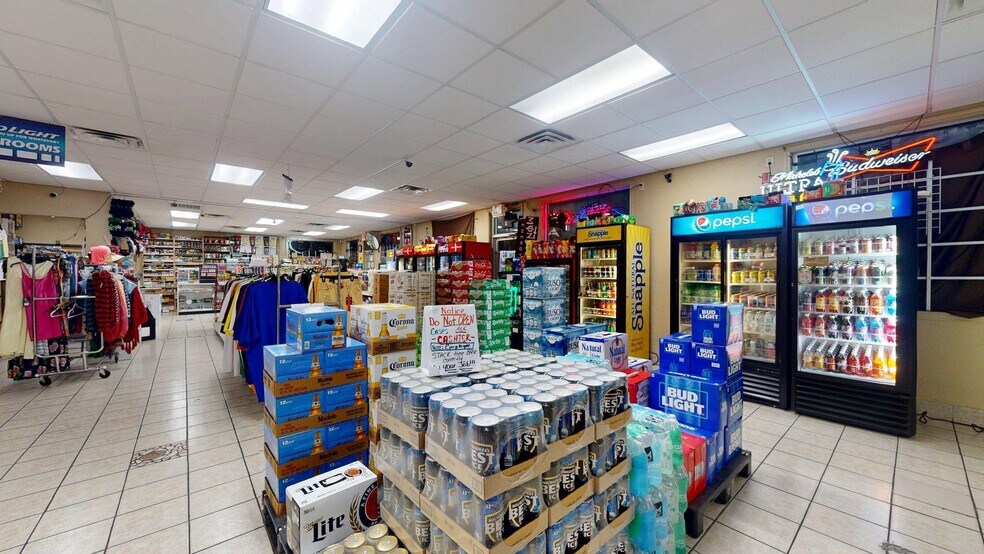 More Photos Of 2410 N State Line Ave, Texarkana Specialty For Sale