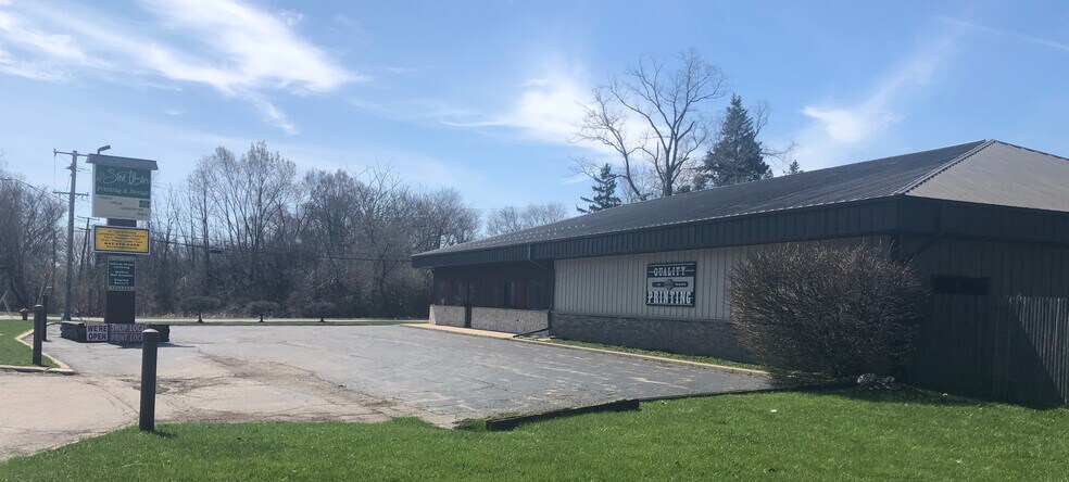 More Photos Of 1550 Green Bay Rd, North Chicago Freestanding For Sale