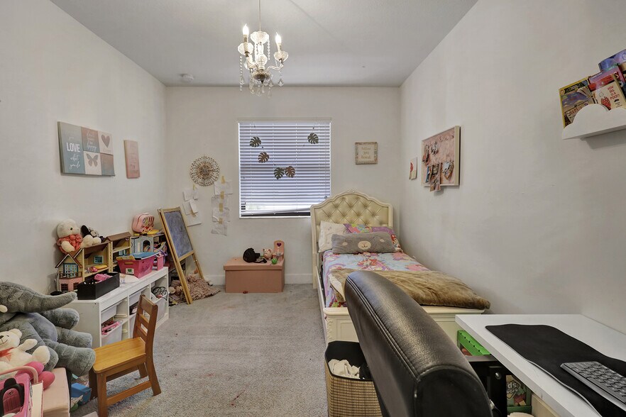 More Photos Of 15809 NW 91st Ct, Miami Lakes Specialty For Sale