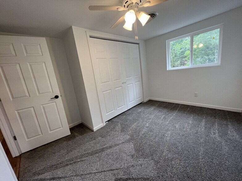 More Photos Of 2271 S Cost a Plenty Rd, Warsaw Apartments For Sale