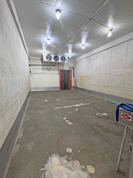 More Photos Of 23250 Maffei Rd, Sonoma Warehouse For Sale