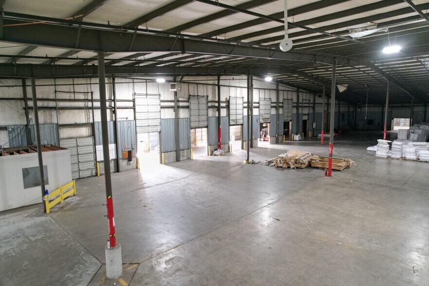 More Photos Of 1100 N Redmond Rd, Jacksonville Unknown For Lease