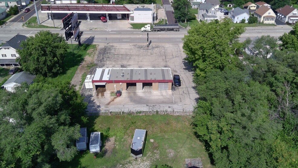 More Photos Of 500 Mckinley Ave, Bartonville Carwash For Sale