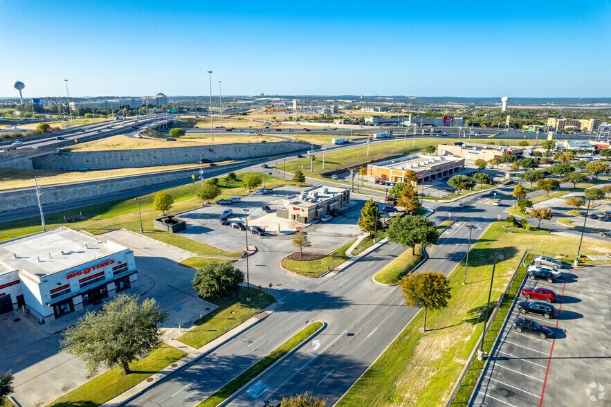 More Photos Of 8238-8356 Agora Pky, Schertz Unknown For Lease