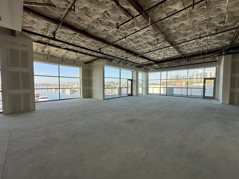 More Photos Of 4625-4635 Admiralty Way, Marina Del Rey Unknown For Lease
