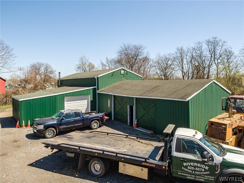 More Photos Of 620 Bailey Ave, Buffalo Auto Salvage Facility For Sale